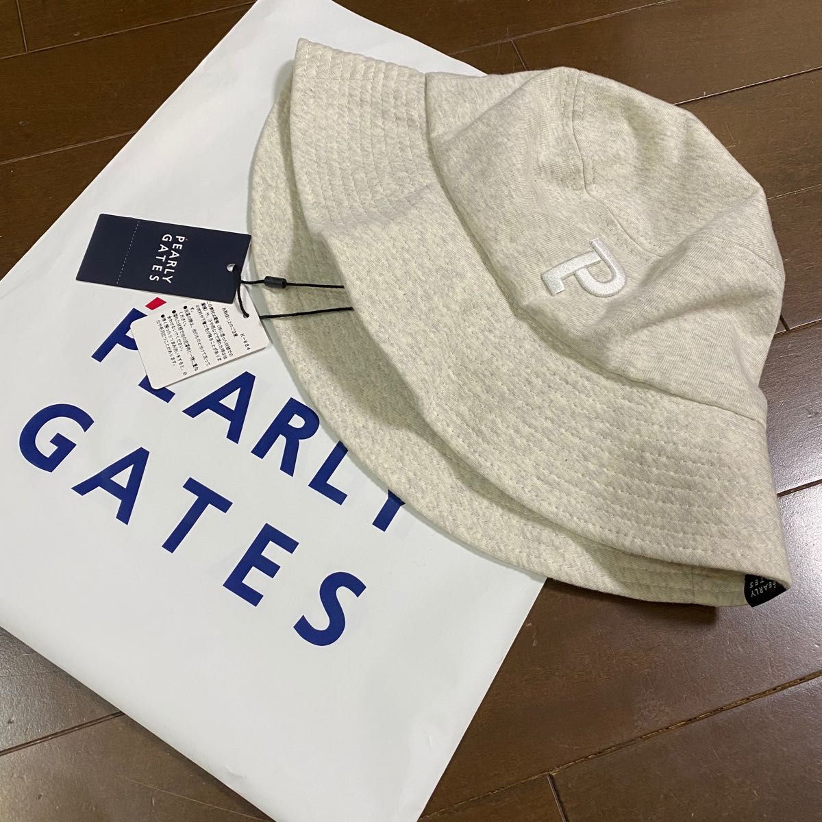 パーリーゲイツPEARLYGATES 今季完売バケットハット新品未使用 グレー