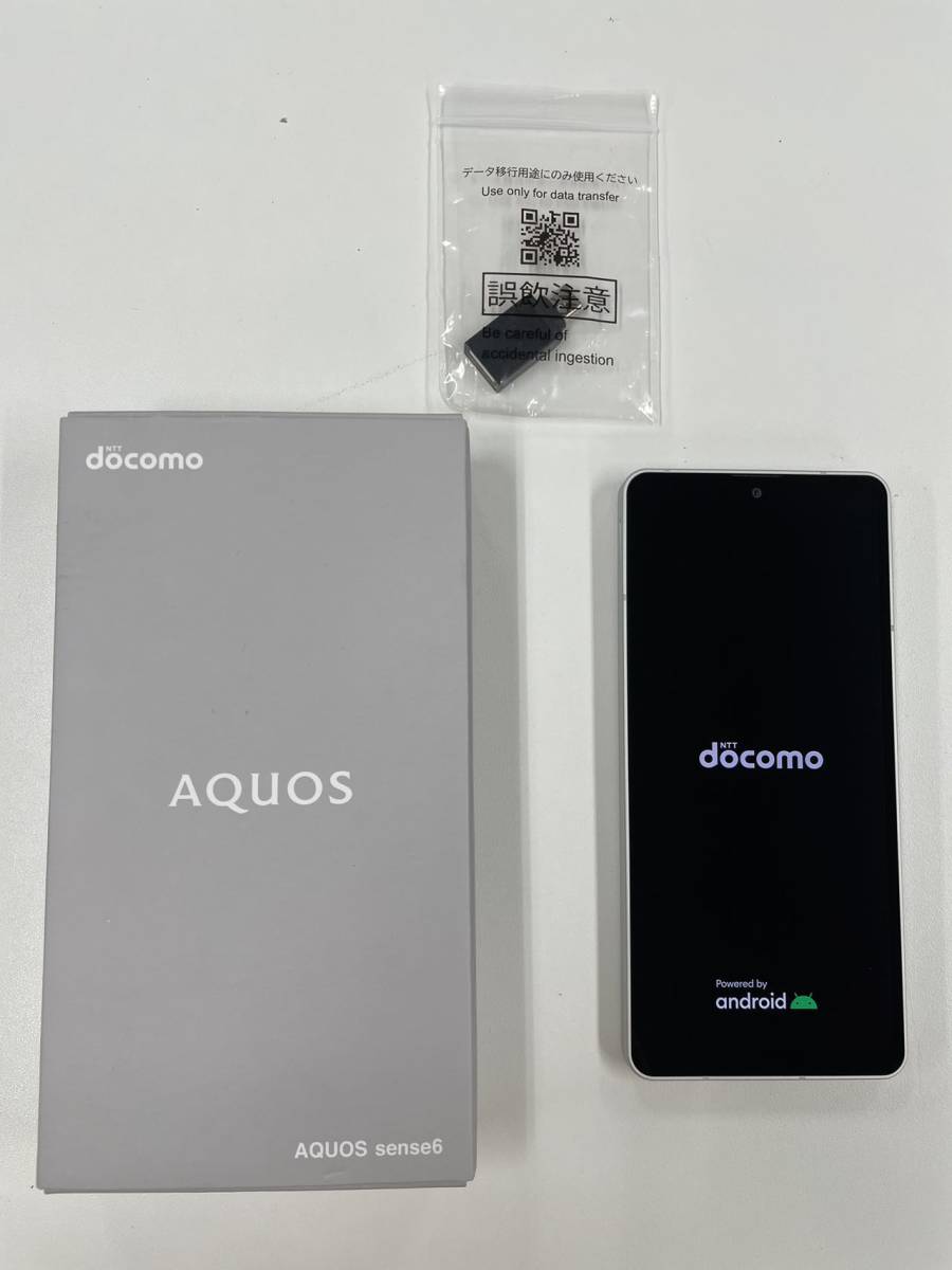 新品未使用 docomo AQUOS sense6 SH-54B 5G　シルバー SIM ロック解除済み　利用制限〇 _画像2