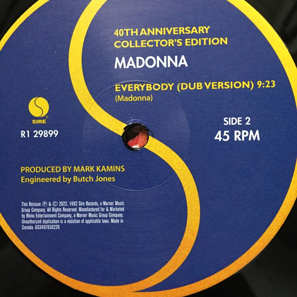 12’ Madonna-Everybody_画像3