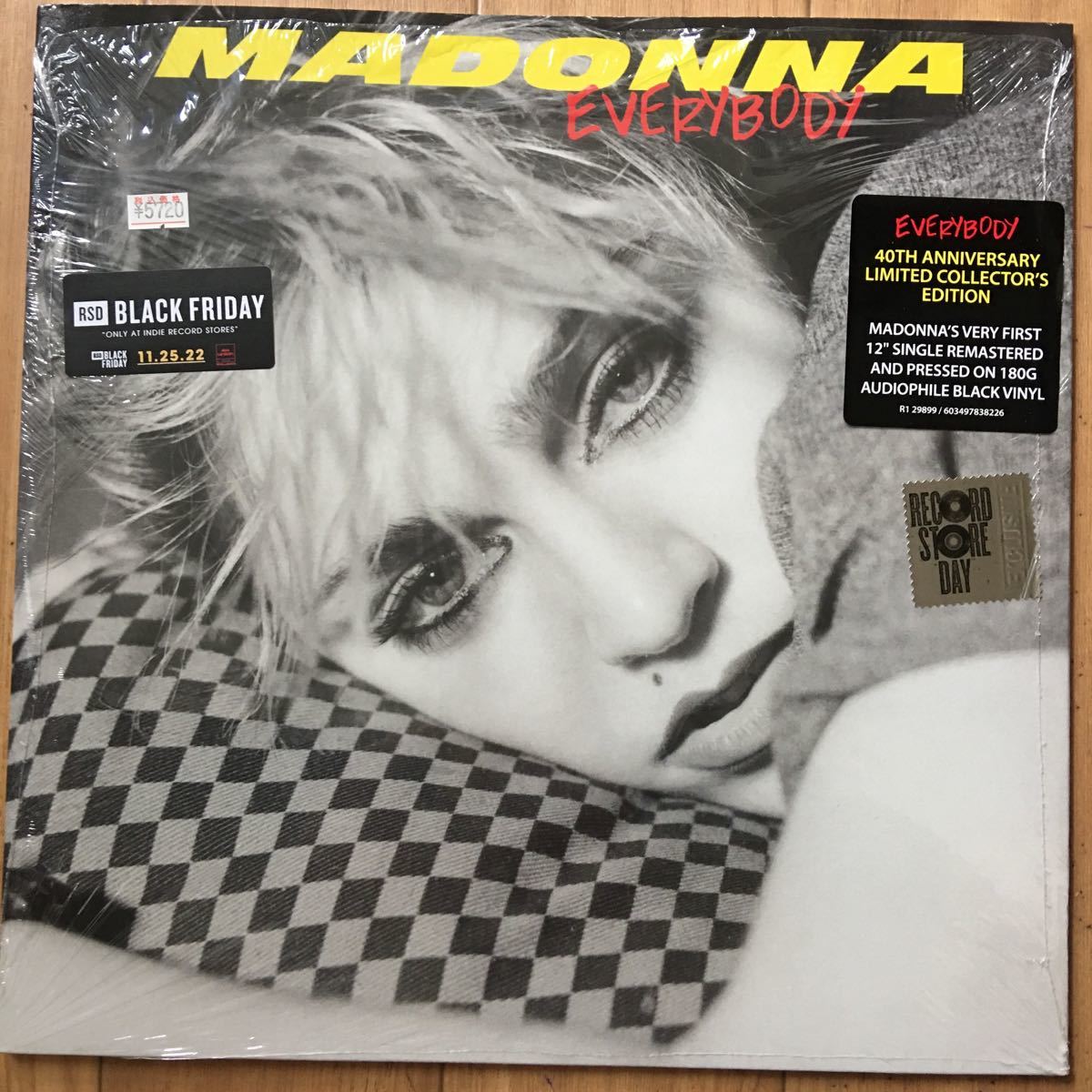 12’ Madonna-Everybody_画像1