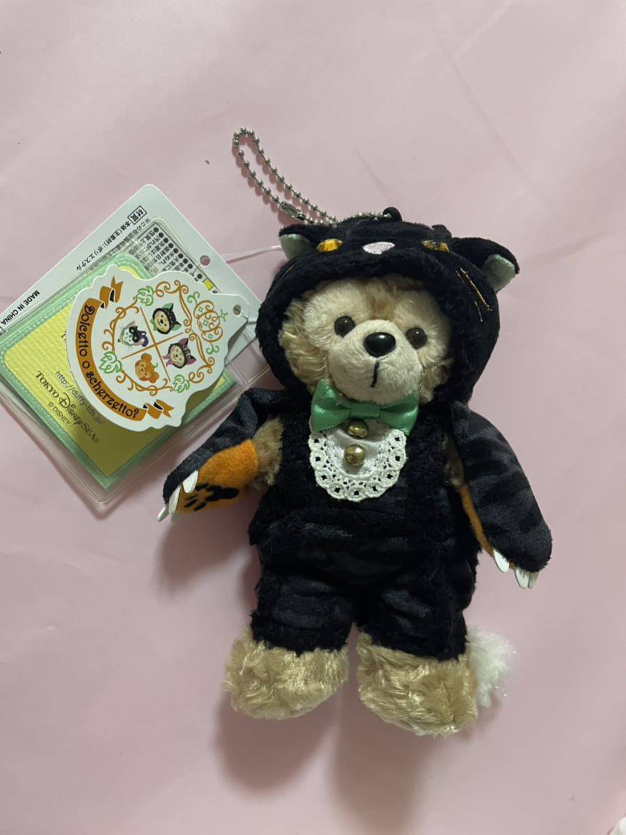 ダッフィー ぬいぐるみバッジ　黒猫コスチューム　ハロウィンダッフィー2014 ディズニーシー TDS・TDR_画像1