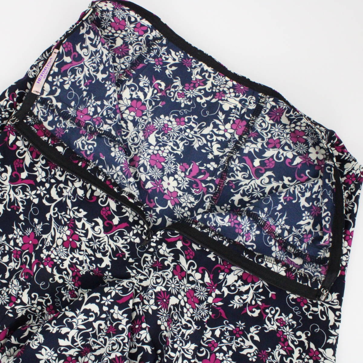 [ free shipping ][ beautiful goods flamenco costume ] navy × pattern ×... pink HERMOSA IBERIAfaruda on a grand scale spread hem ibe rear skirt 