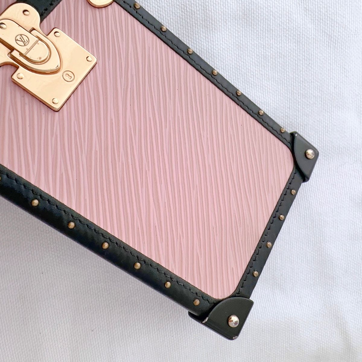 LOUIS VUITTON ルイヴィトン iPhone x xs スマホケース モバイルケース 携帯カバー アイフォーン 美品 LOUIS VUITTON ルイヴィトン iPhone x xs スマホケース モバイルケース 携帯カバー アイフォーン 美品