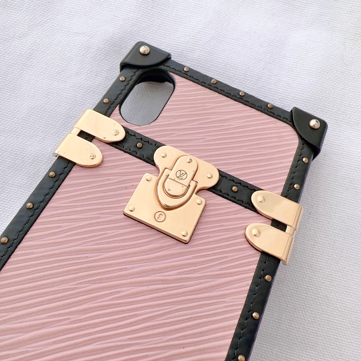 LOUIS VUITTON ルイヴィトン iPhone x  xs スマホケース　モバイルケース　携帯カバー　アイフォーン　美品