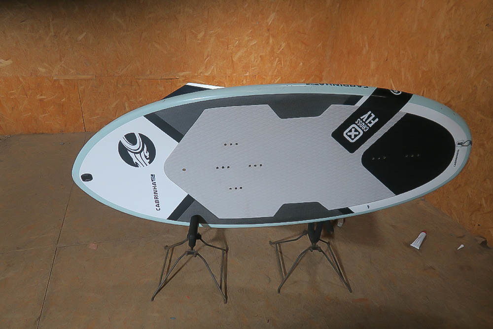 2021年モデル★カブリナ XFLY ウイングフォイルとSUPフォイル用 111L フルカーボン製 ビギナーから体重のある方の最適★