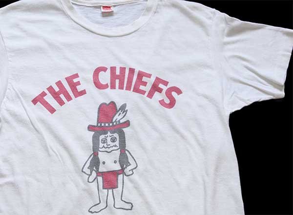 ★70s Hanes THE CHIEFS インディアン 染み込みプリント コットンTシャツ 白 M★ビンテージ レッドフラッグ ネイティブ クルーネック