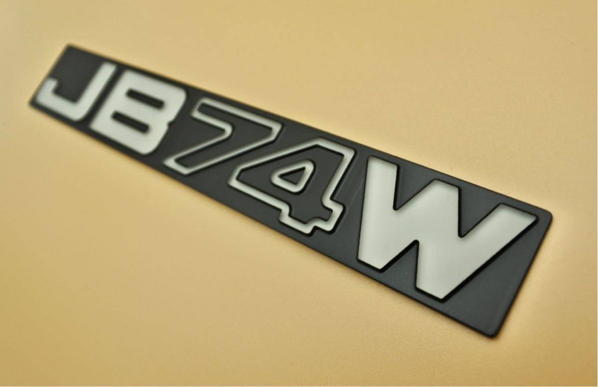 スズキ Jimny ジムニー JB74W Handmade Emblem オリジナル 手作りエンブレム (艶消しブラック + ホワイト)_画像4