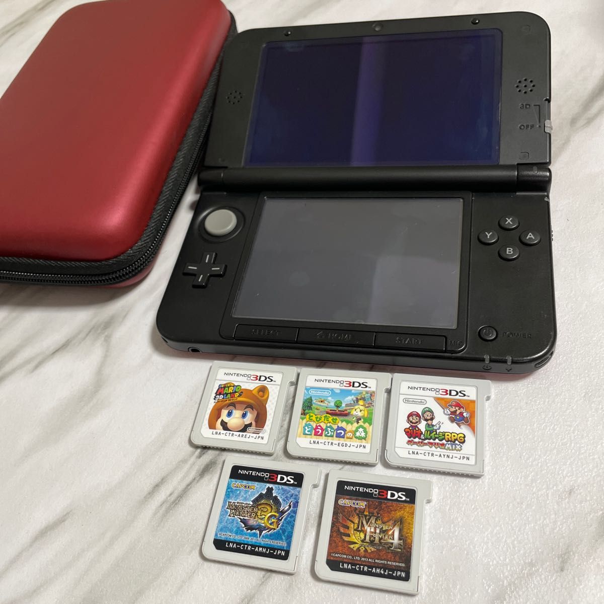 コメント後の購入必須　Newニンテンドー3DS LL ブラックレッド