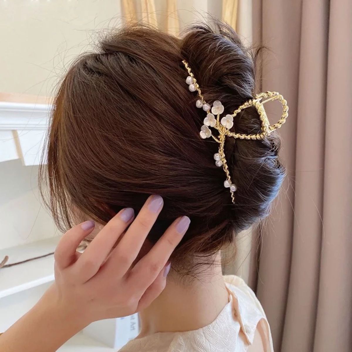 小花　キラキラ　高見え　バンスクリップ　ヘアアクセサリー　ヘアクリップ　ヘアピン　バレッタ　韓国　オルチャン　ヘアアクセ