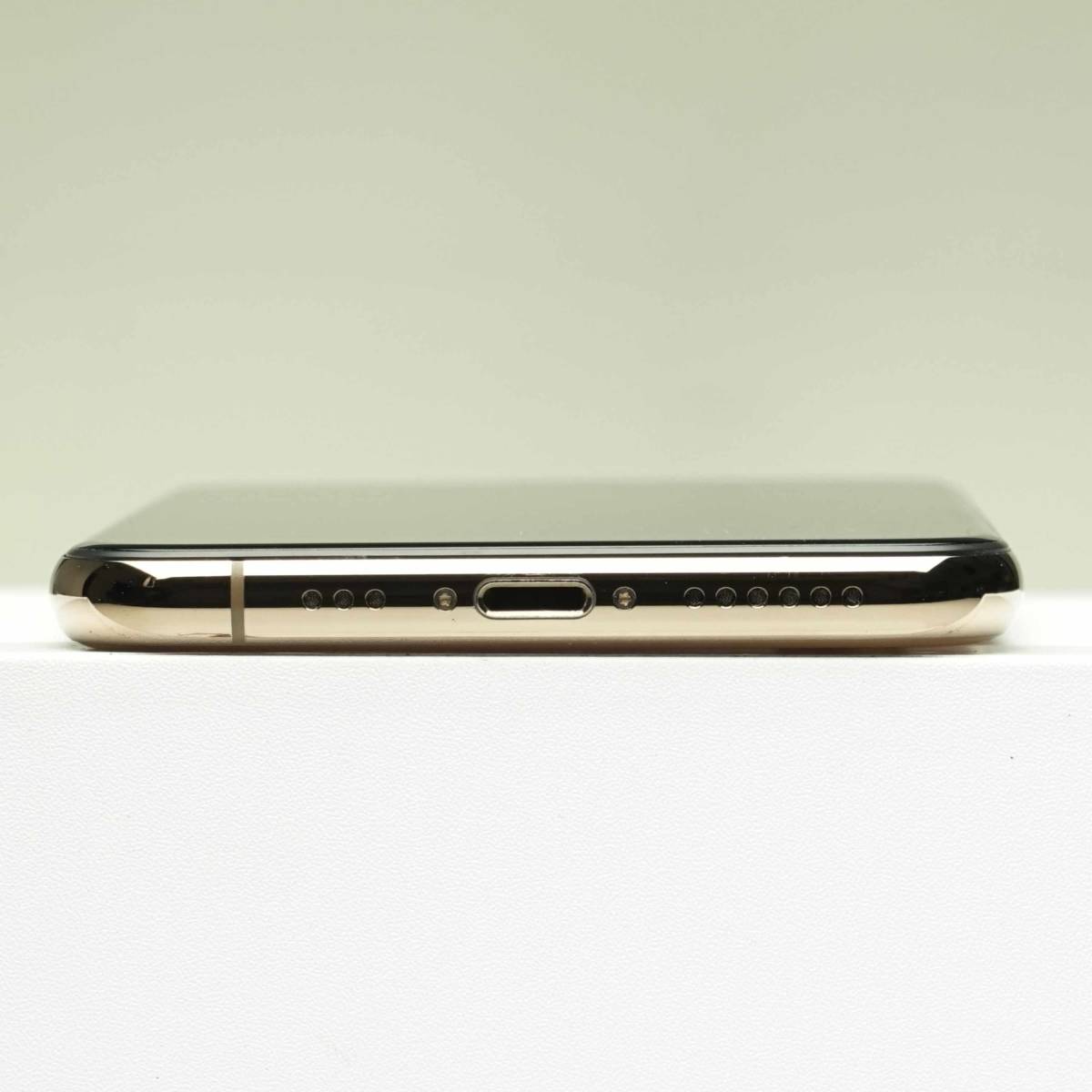 iPhone Xs GB ゴールド MTAY2J/A SIMフリー 訳あり品 中古本体 白