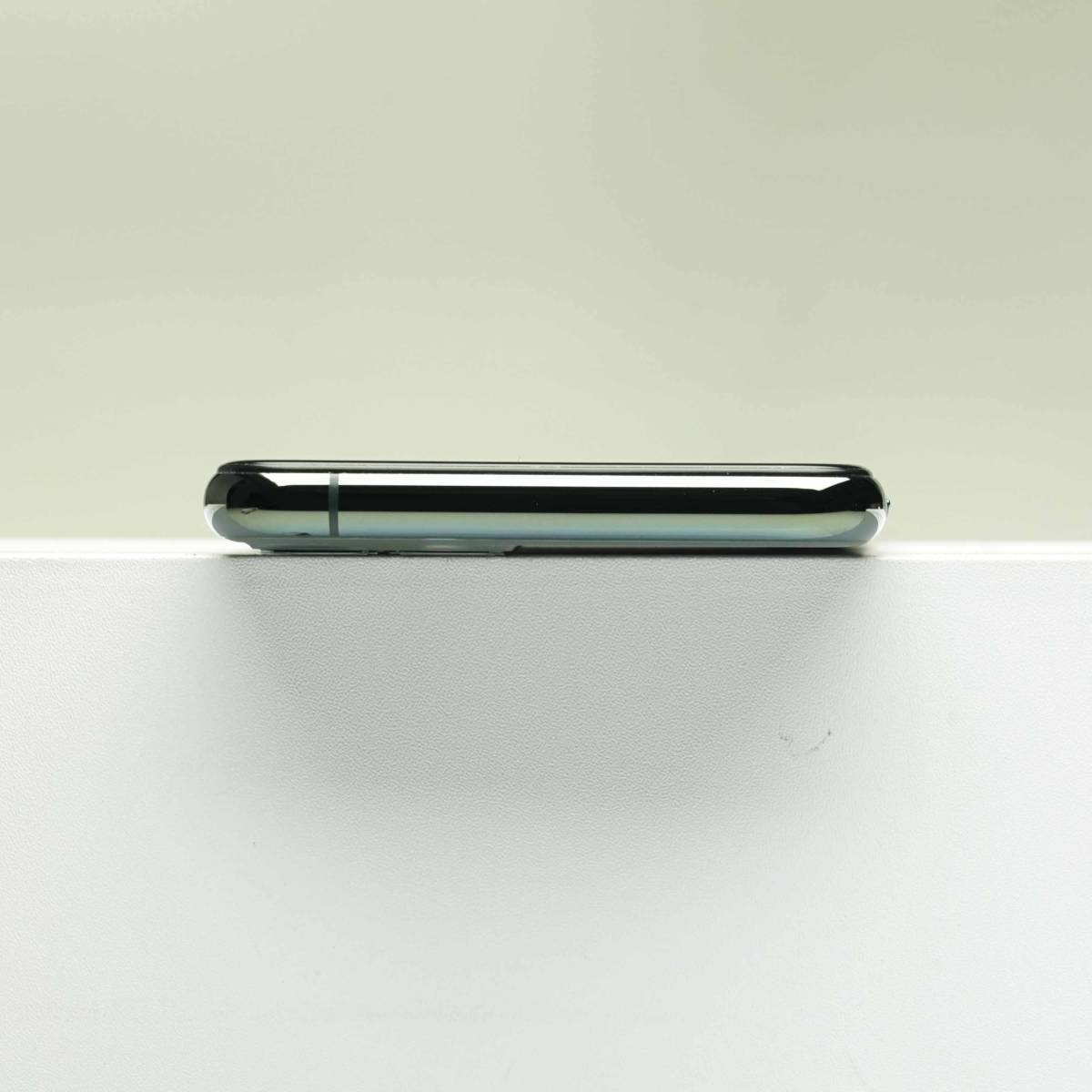 ブランドのギフト iPhone 11 白ロム 中古本体 訳あり品 SIMフリー