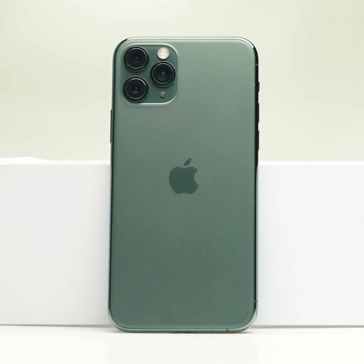 ブランドのギフト iPhone 11 白ロム 中古本体 訳あり品 SIMフリー