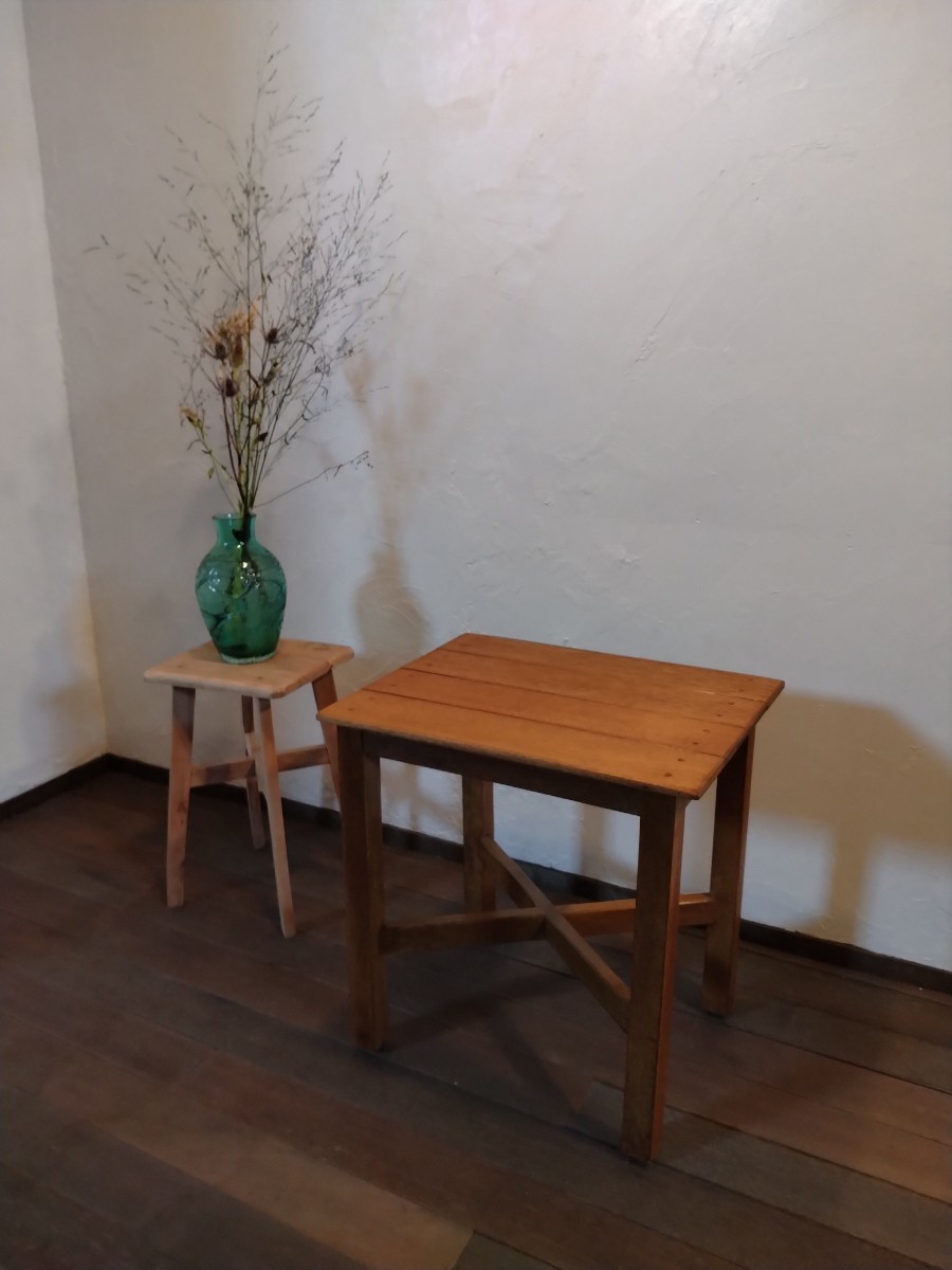 福袋セール】 小さなカフェテーブル アトリエで使われていた