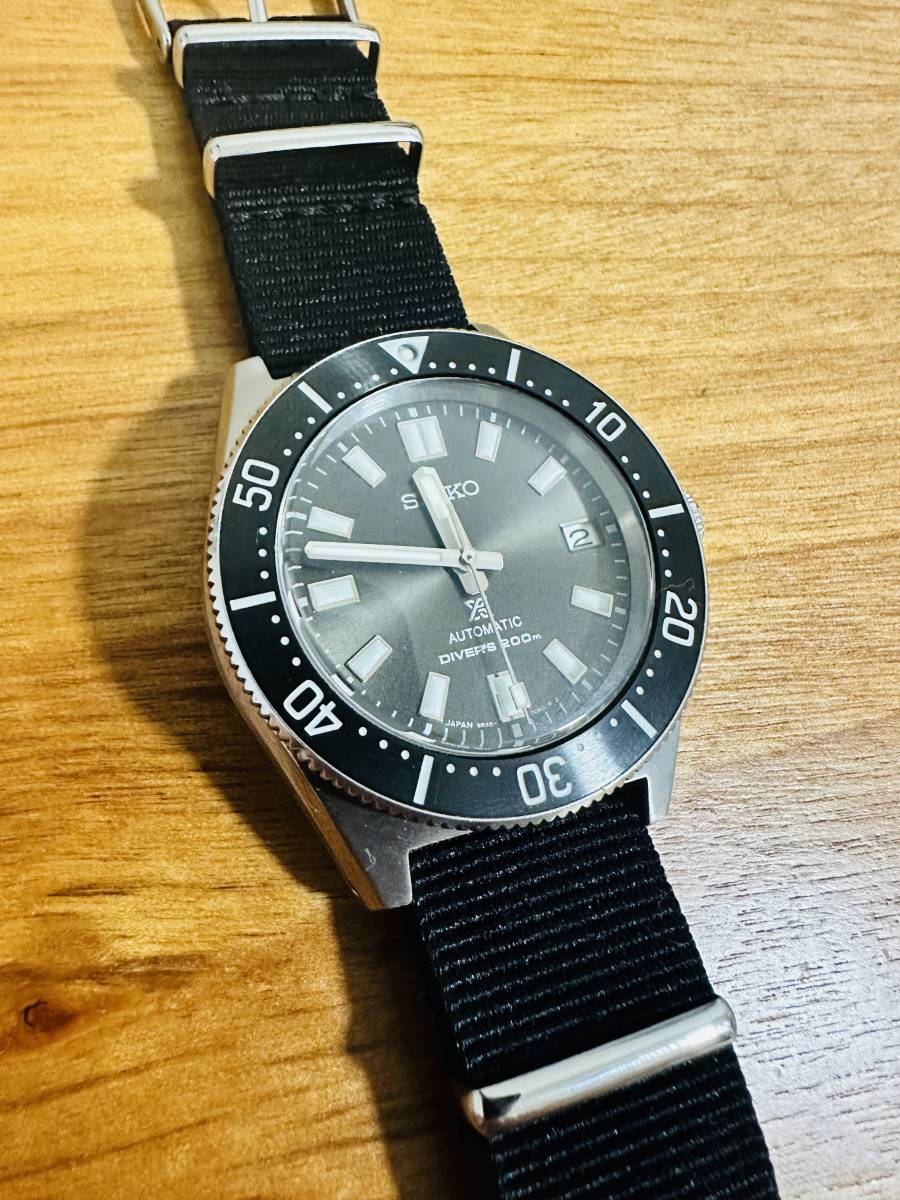 美品 SEIKO セイコー 6R35-00P0 プロスペックス ダイバー スキューバ 黒文字盤 AT/自動巻 メンズ腕時計 SBDC101 _画像2