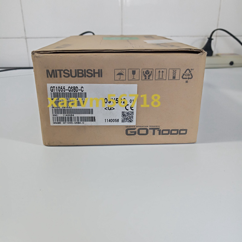 新品 MITSUBISHI/三菱 表示器GOT GT1055-QSBD-C タッチパネル【保証