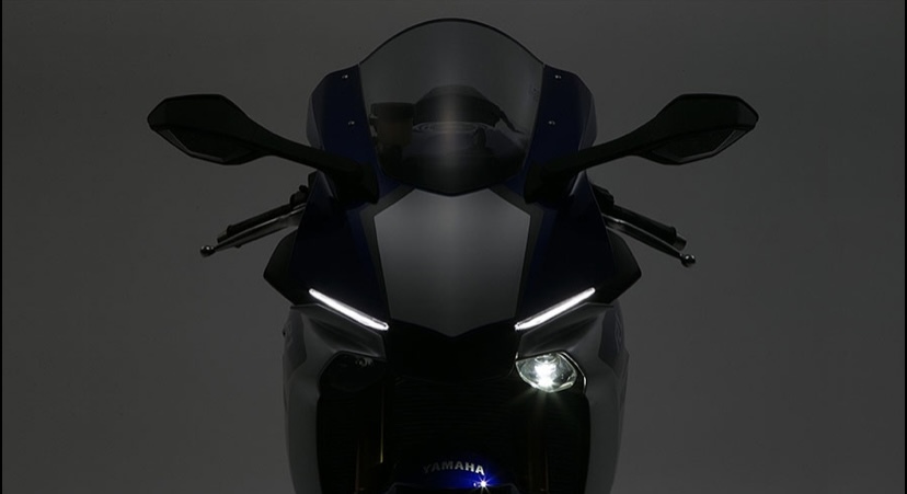 極美品☆希少☆YZF-R1/YZFR1（2CR）純正LEDポジションランプ/アイライン/デイライト☆左右セット☆2015年〜