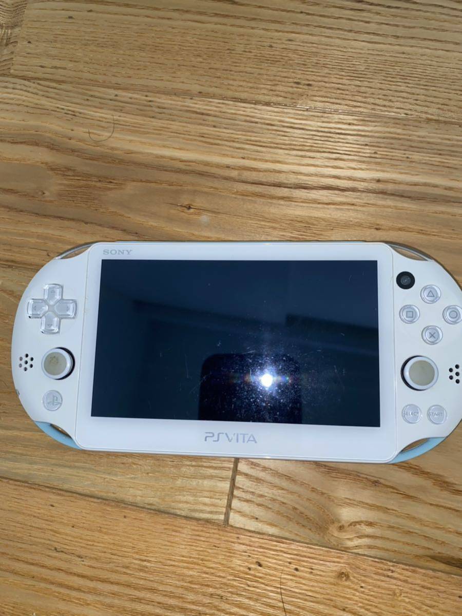 PS Vita PCH-2000 ライトブルー