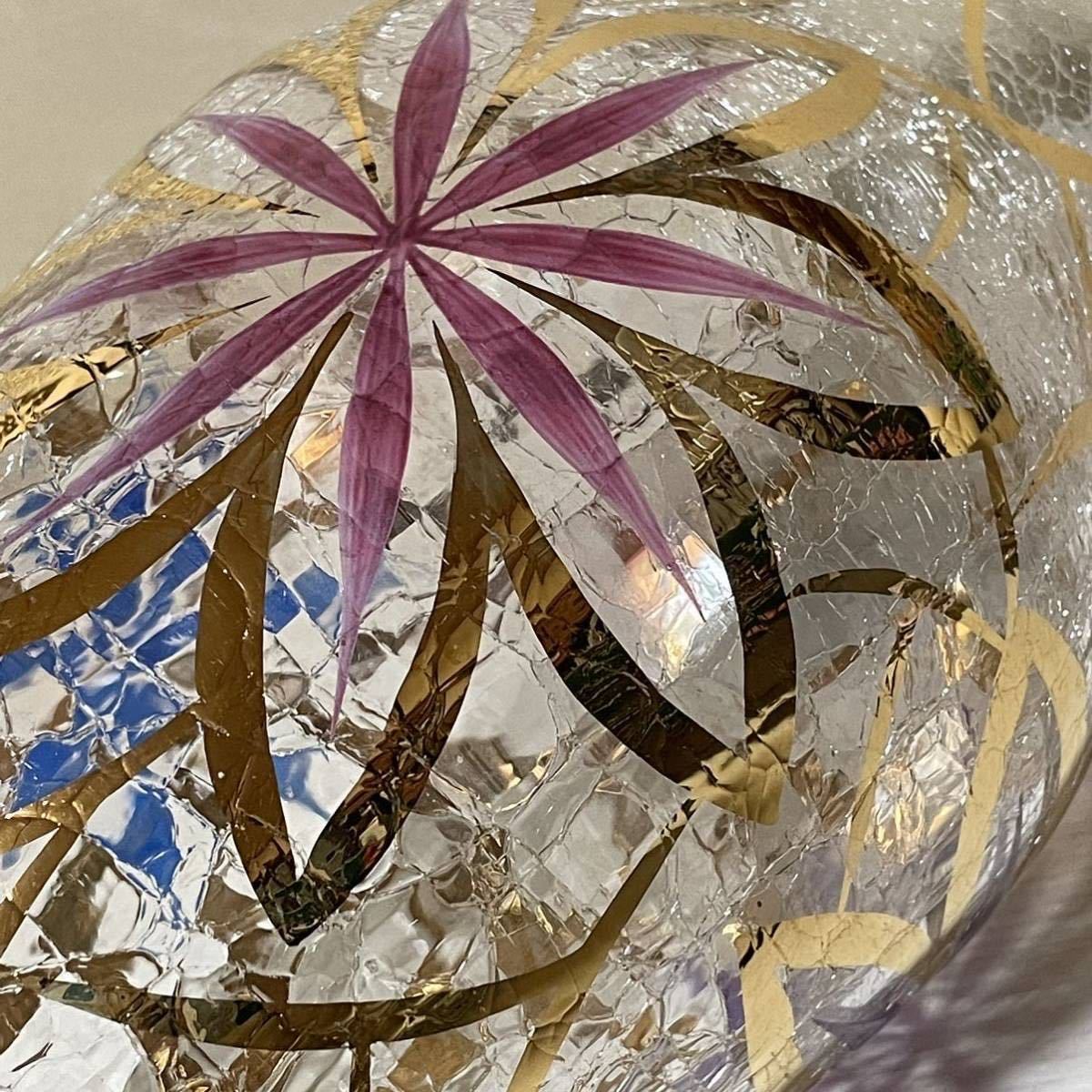 ボヘミアガラス チェコガラス 花瓶 クラックガラス ひび加工 フラワーベース 金彩 キラキラ 花模様 フラワーベース 花器 ヴィンテージ 希少の画像2