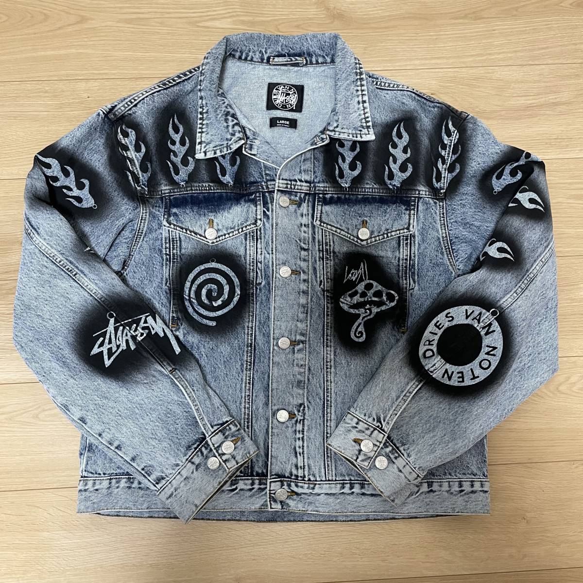 新品未使用Stussy x Dries Van Noten HandStencilled Denim Jacket