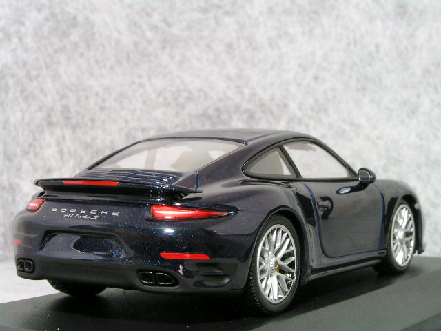 * 1/43 Porsche = 911 (991) turbo S / dark blue metallic = Porsche