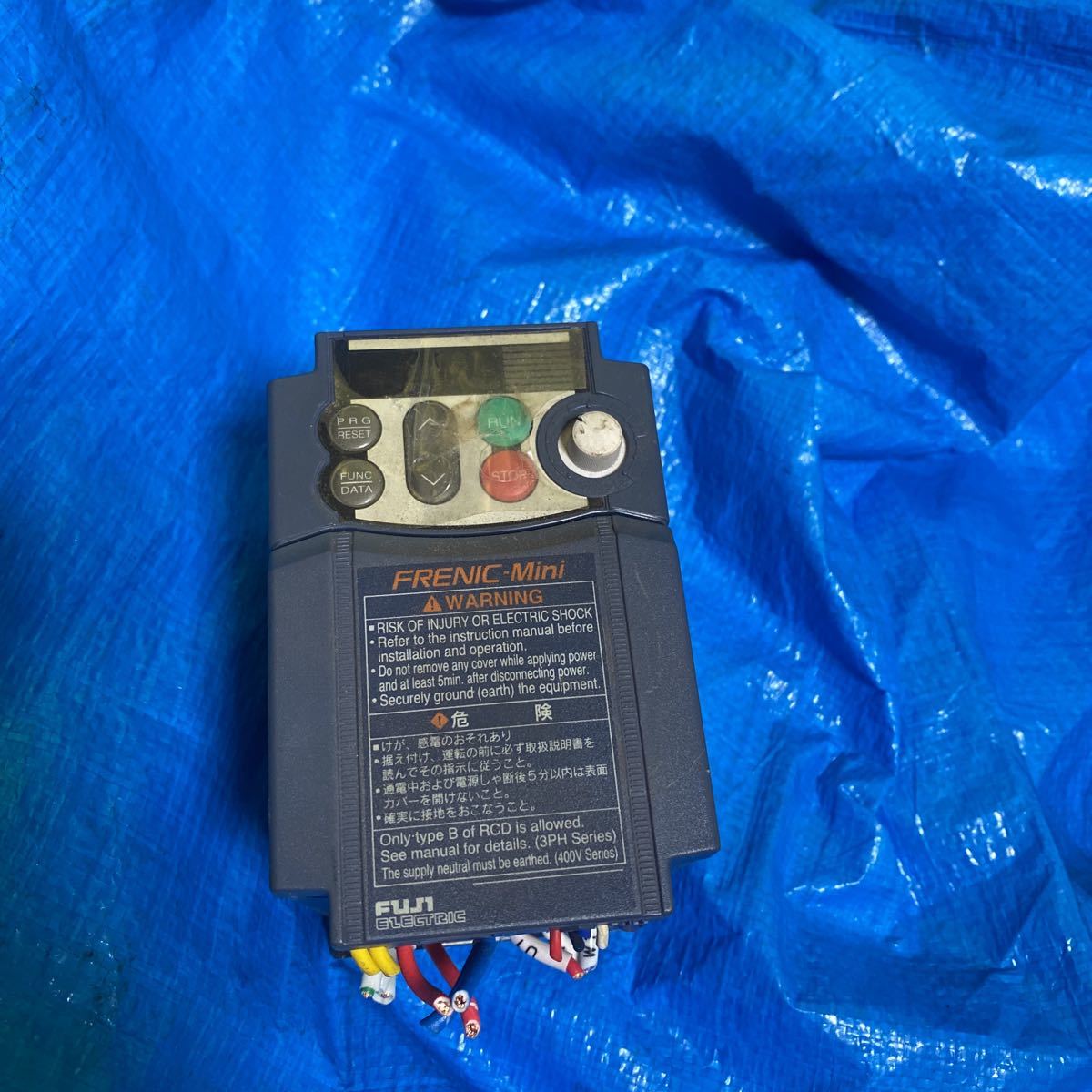 最新 富士電機 インバーター FRN0.4C1S-6J スイッチング電源