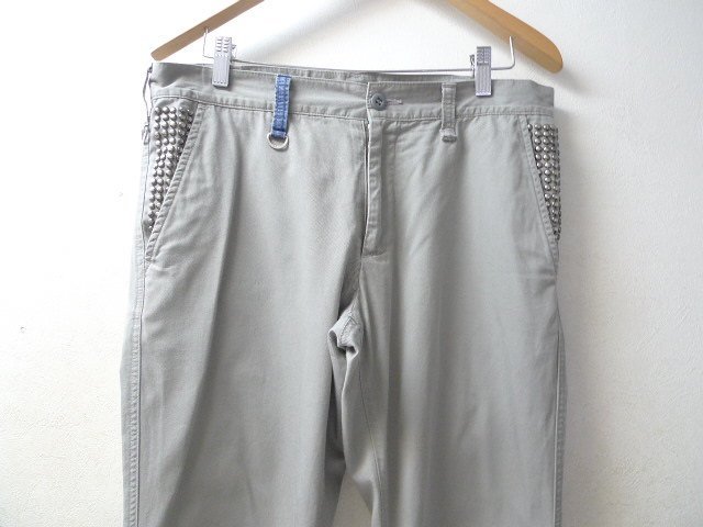 ◆uniform experiment fragment ユニフォームエクスペリメント STUDS CHINO PANT スタッズ 装飾　チノ パンツ 130038 サイズ2 グレー系_画像2