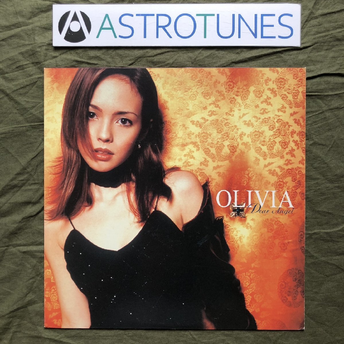 美ジャケ 1999年 オリヴィア Olivia (Japan) 12''EPレコード ディア・エンジェル Dear Angel : AVEX J-Pop KH-R Club Mix, M.I.D._画像1