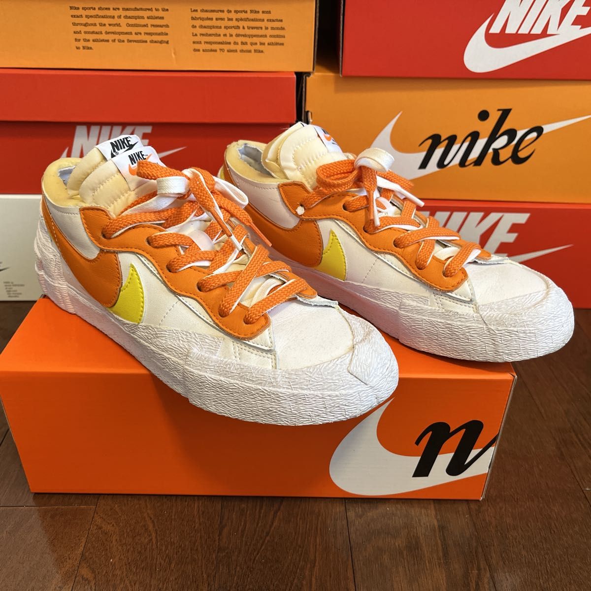 SACAI NIKE BLAZER LOW サカイ　ナイキ ブレーザー　ロー　マグマオレンジ　MAGMA ORANGE  26.5