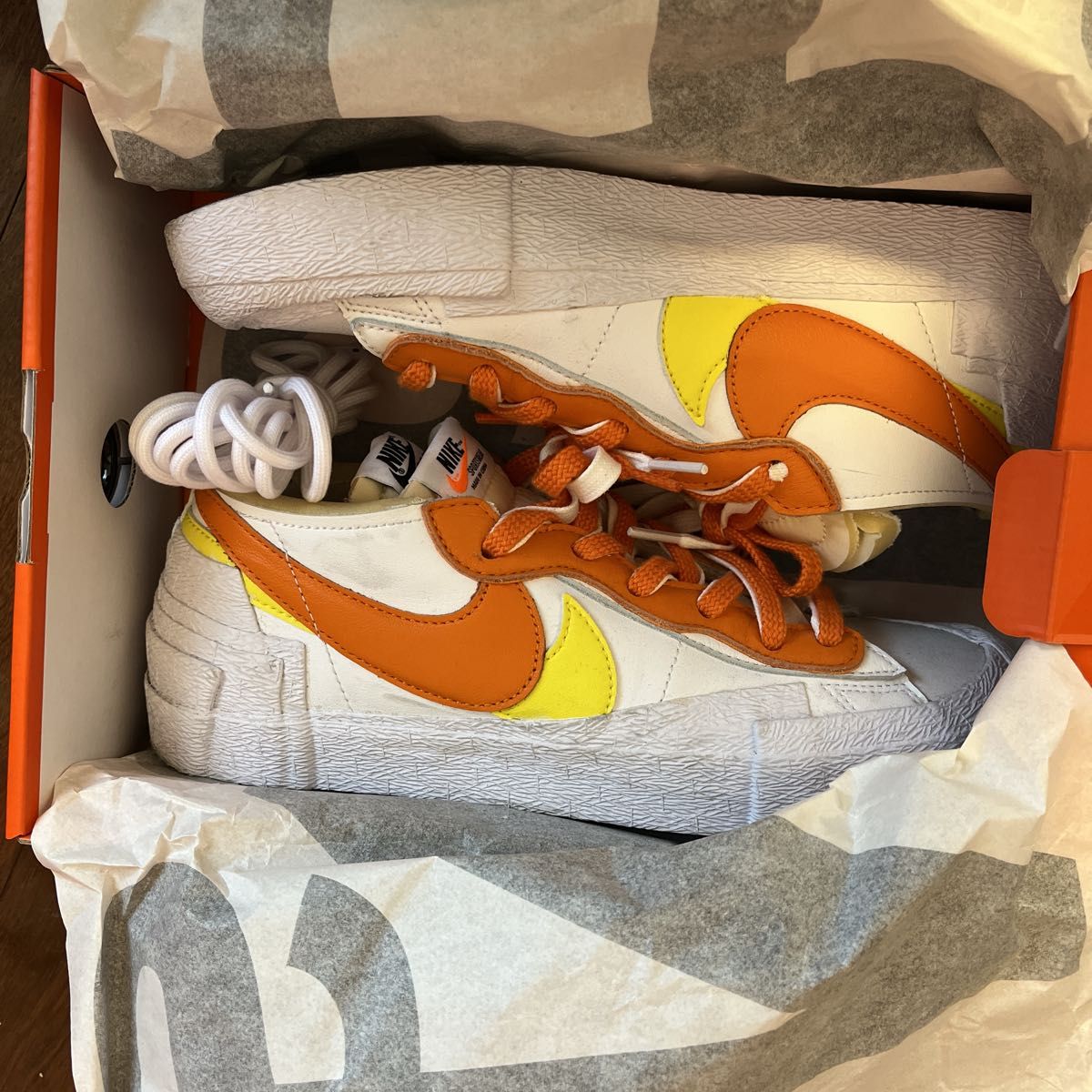 SACAI NIKE BLAZER LOW サカイ　ナイキ ブレーザー　ロー　マグマオレンジ　MAGMA ORANGE 26.5