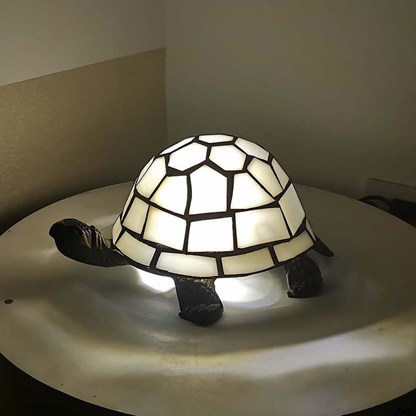 ライト　ステンドグラス ランプ　テーブルライト 照明　スタンドライト レトロ　アンティーク 間接照明 常夜灯 LED　亀