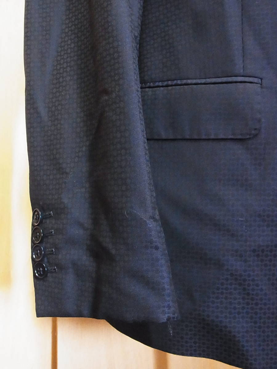 美品 正規 GIORGIO ARMANI ジョルジオアルマーニ SOFT 黒ラベル 織柄 上質ウール テーラードジャケット 黒 サイズ52_画像5