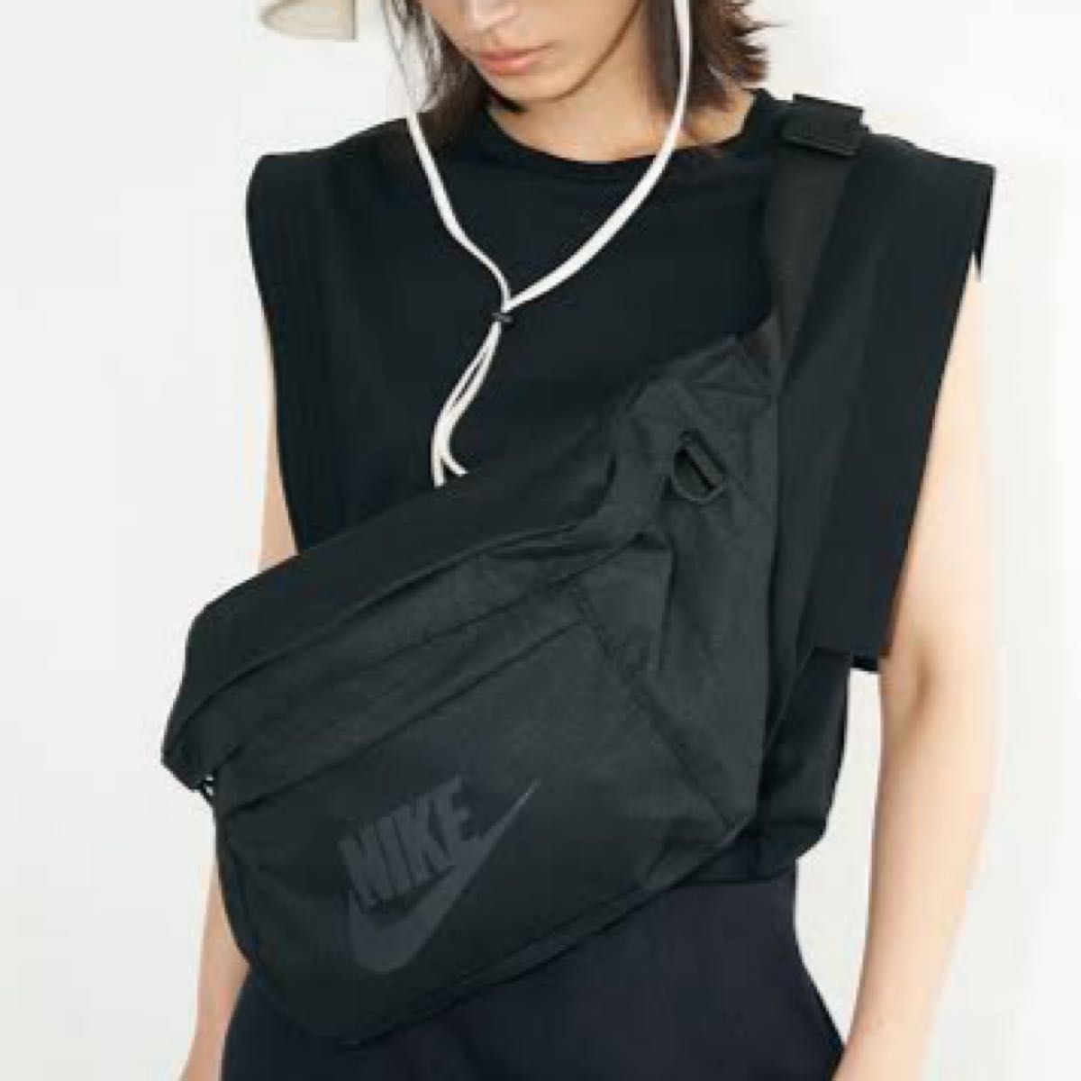 ナイキ テック ヒップ パック 10L ブラックアンスラサイト NIKE TECH HIP PACK ボディーバッグ 新品 黒｜PayPayフリマ