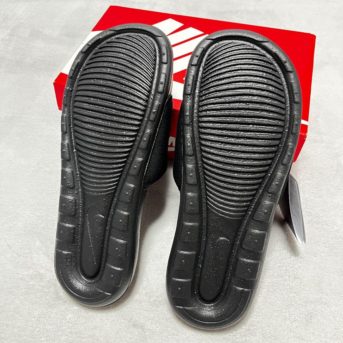 NIKE 風車 シャワーサンダル ナイキ BENASSI BLACK ビクトリーワン VICTORI ONE 新品 28.0㎝