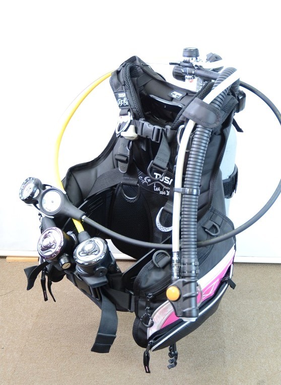 Nサキ799】スキューバダイビングセット TUSA 重機材セット Nサキ799】スキューバダイビングセット TUSA 重機材セット