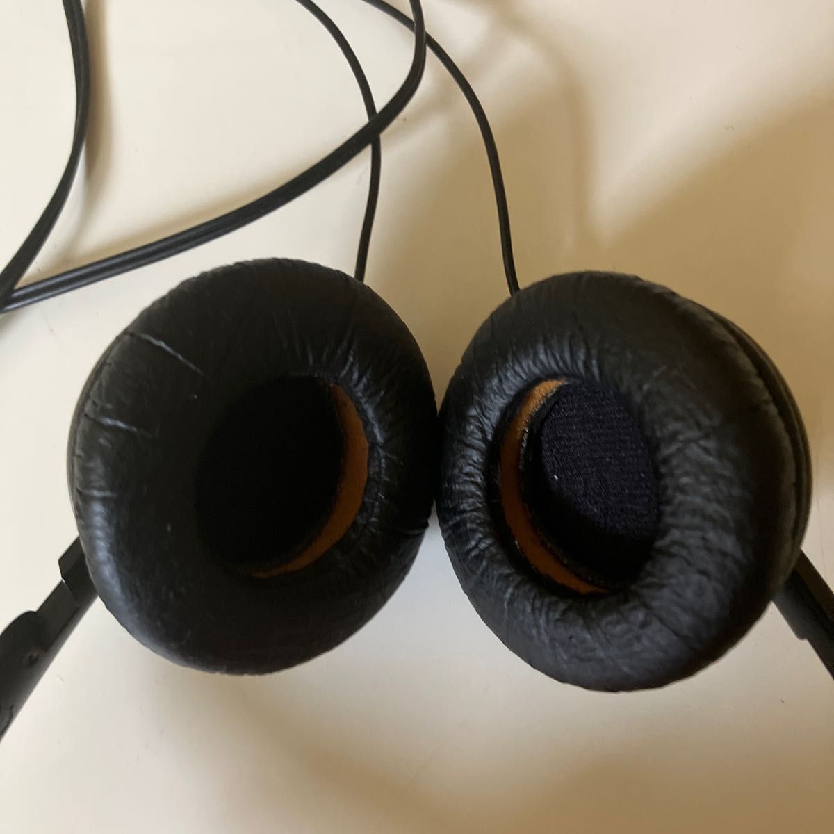 SENNHEISER ゼンハイザー PX200イヤホン 折りたたみ式 ケース SENNHEISER ゼンハイザー PX200イヤホン 折りたたみ式 ケース