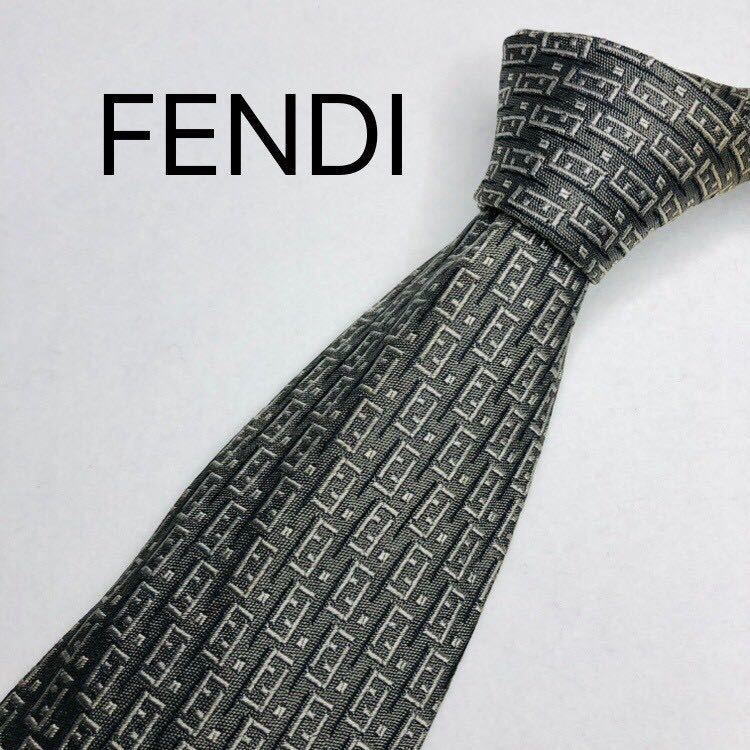 日本未発売】 FENDIフェンディ ネクタイ ハイブランド ロゴ柄ブラウン