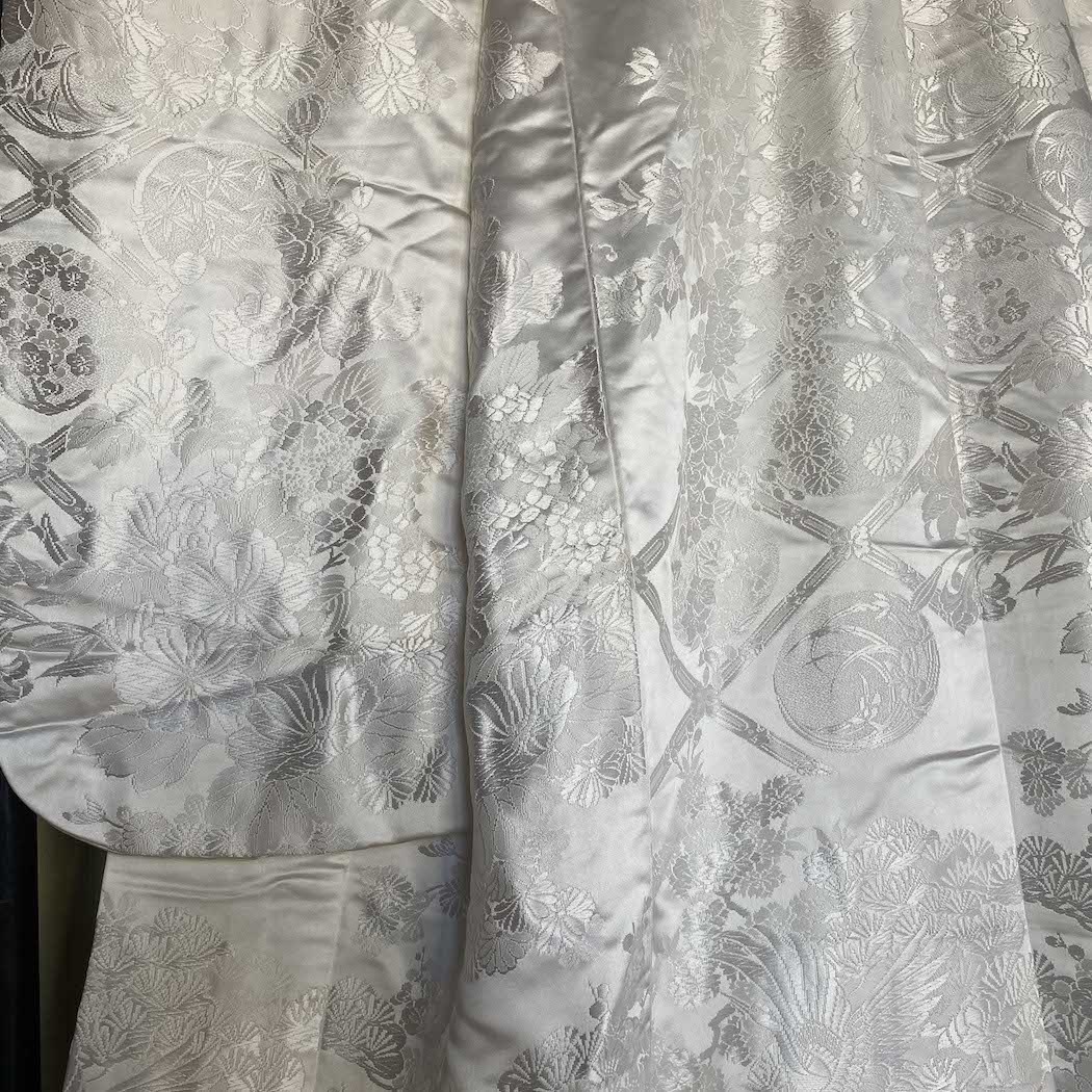 白打掛　3点セット 帯 掛下 正絹　白 撮影用 結婚式　花嫁衣装　裄67m　身丈190cm　美品　 Mサイズ　1501_画像4