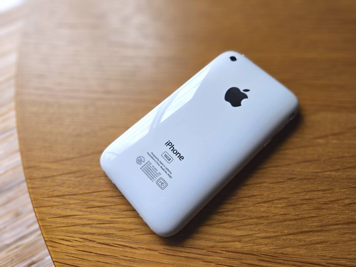 Apple iPhone 3GS 16GB ホワイト 白 MC132J/A