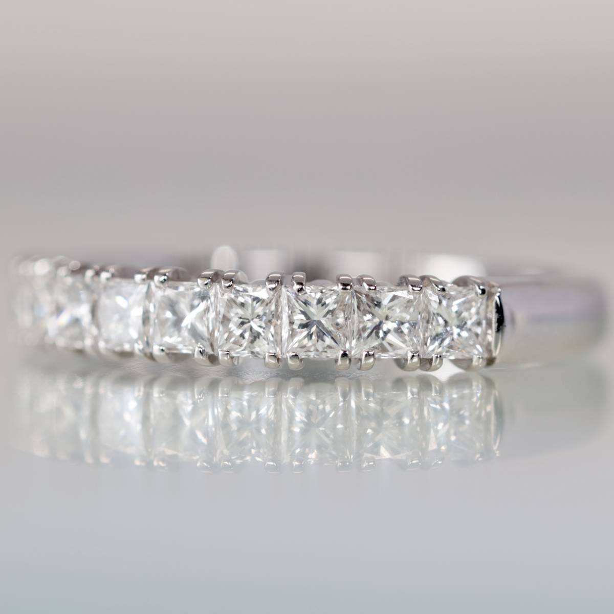 750 WG イタリア制 ダイヤモンド リング プリンセスカット K18 イタリアンジュエリー