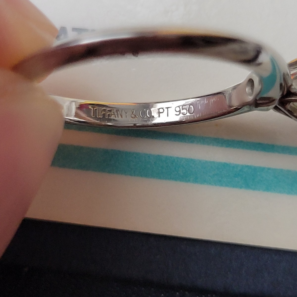 魅力の TIFFANY&Co. ティファニー ソリティア ダイヤリング 0.19ct