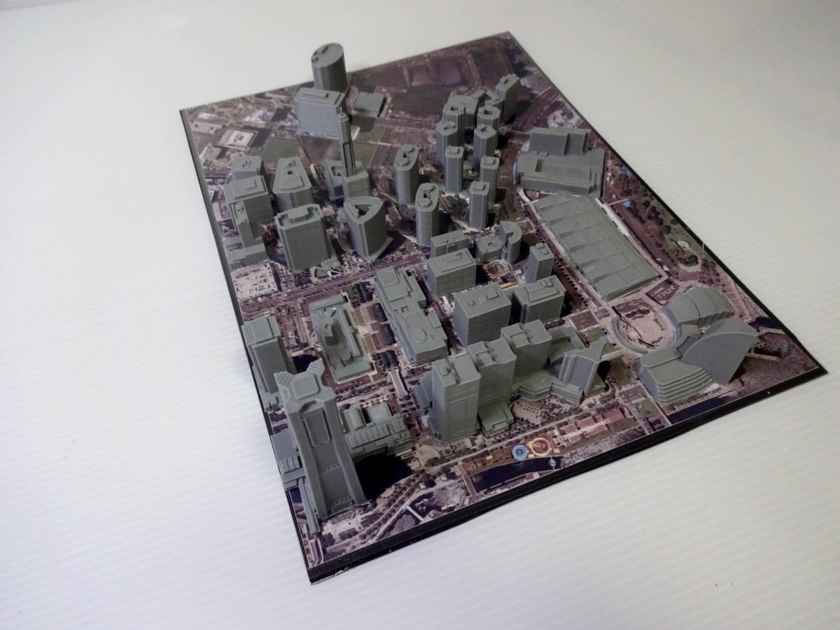 数量は多】 横浜みなとみらい 国土交通省の整備した3D都市データを