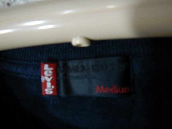 to6873　Levis　PREMIUM RED TAB　リーバイス　00ｓ　vintage　ビンテージ　半袖　tシャツ　無地　デザイン　人気　送料格安_画像3
