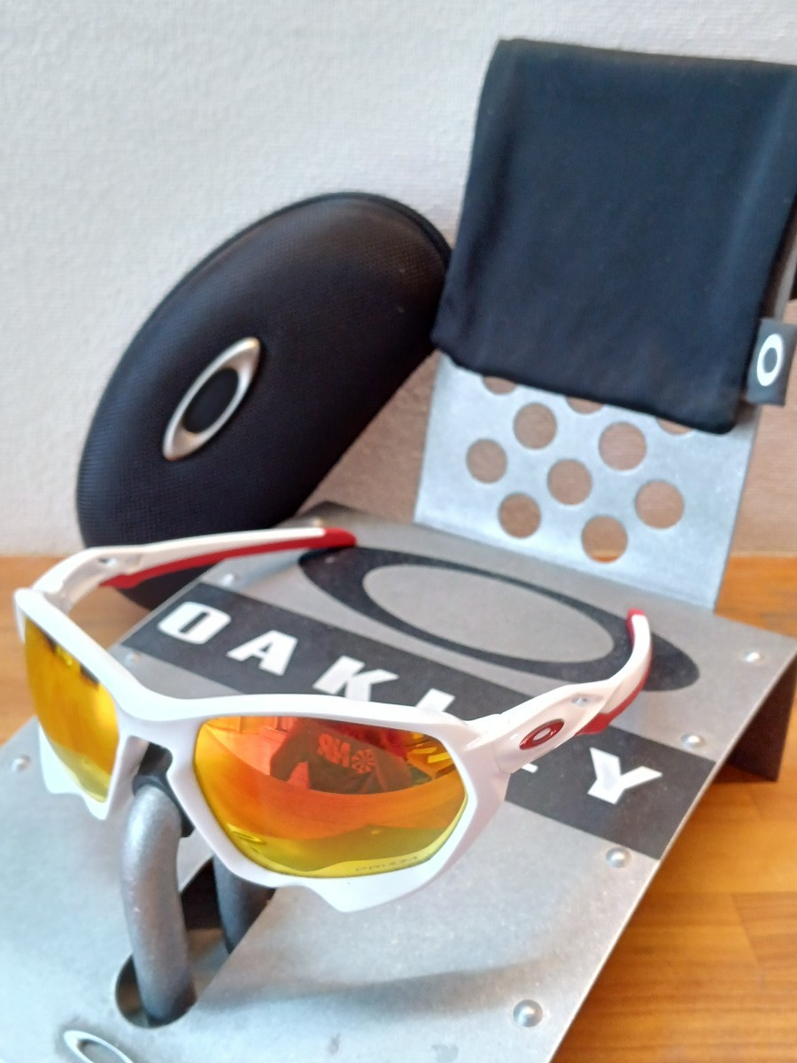 [ beautiful goods!p rhythm!] white & red / plasma / Oacley / Asian Fit /PLAZMA/OAKLEY inspection ) racing jacket /racing jacket