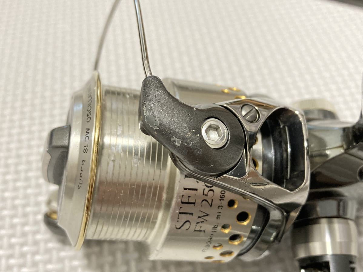 シマノ 01 ステラ FW2000S 本体+ FW2500S スプール 中古品 機関まずまず SHIMANO STELLA AR 04