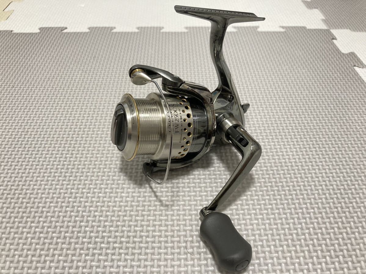 素敵でユニークな SHIMANO 機関まずまず 中古品 スプール FW2500S 本体