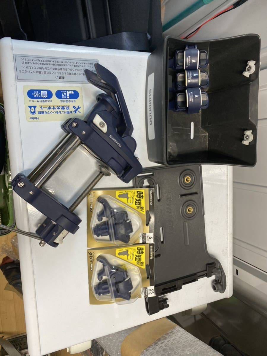 【メーカー包装済】 シマノ Vホルダー 付属品多 お得です 竿受け 【メーカー包装済】 シマノ Vホルダー 付属品多 お得です 竿受け