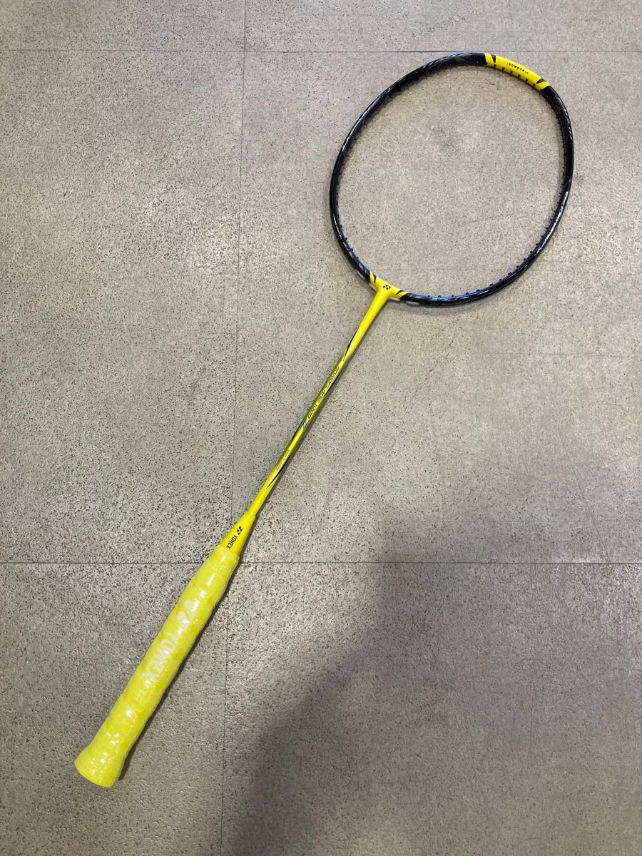 YONEX バドミントンラケット ナノフレア1000Z 3U5 日本製 保証書 ケース付き