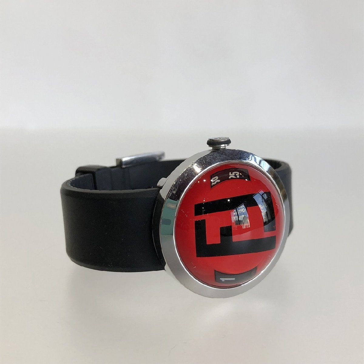 美品 FENDI フェンディ ブースラ 36mm ドームウォッチ クオーツ腕時計 8010G 赤文字盤 ラバーベルト FFロゴ メンズ レディース 質屋の質セ_画像5