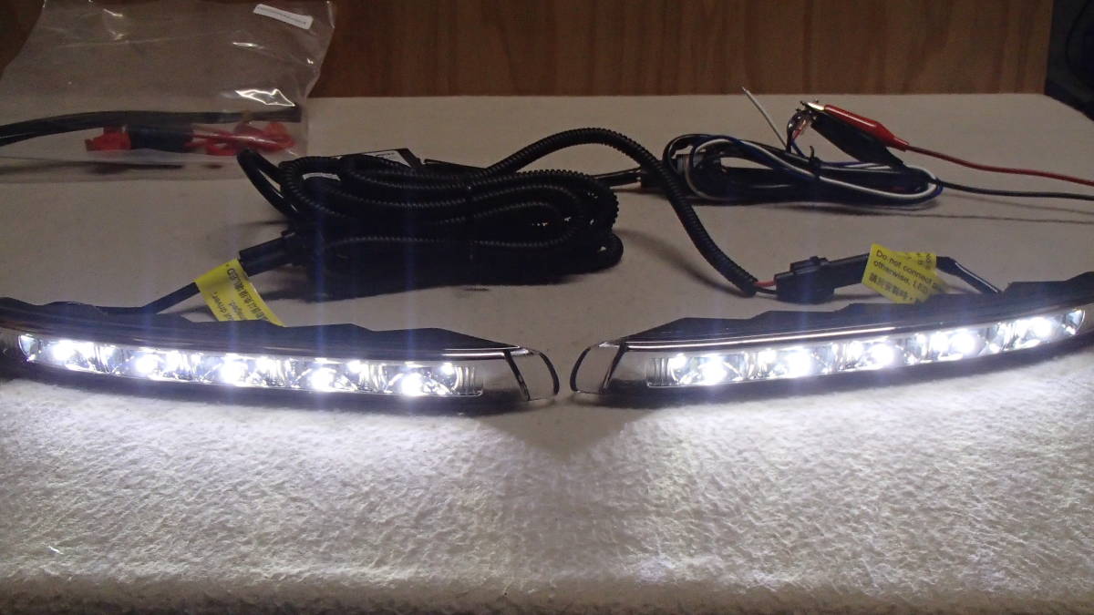 ESUSE 5 LED デイライト 5.8w/0.5w 白色 未使用品 BELLOF ベロフの画像2