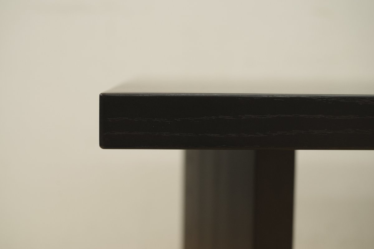 展示品 カリモク 最上位モデル スタンダードモダン ダイニングテーブル DU7240 オーク無垢材 厚天板 食堂机 食卓机 大型 幅220cm 定価61万_画像7